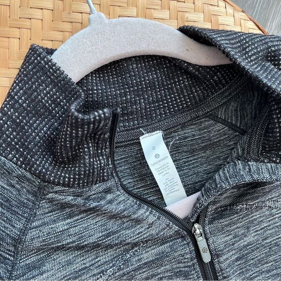 Lululemon‎ swiftly tech wool 1/2 zip pullover women’s size 8 - Picture 6 of 9